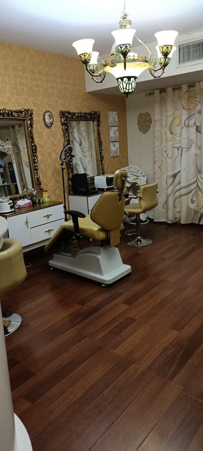 استخدام درمانی بهداشتی زیبایی|استخدام درمانی، زیبایی، بهداشتی|پرند, فاز ۵|دیوار