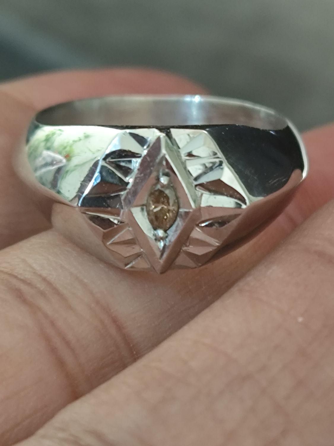 حلقه  انگشتر مردانه با نگین الماس  اصل|جواهرات|شیراز, شریف‌آباد|دیوار