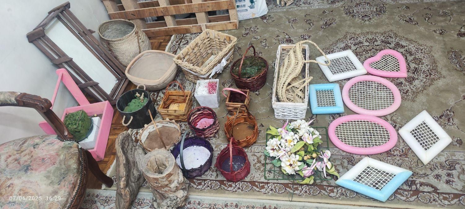 سبد حصیری و گلدان|صنایع دستی و سایر لوازم تزئینی|تهران, اکباتان|دیوار