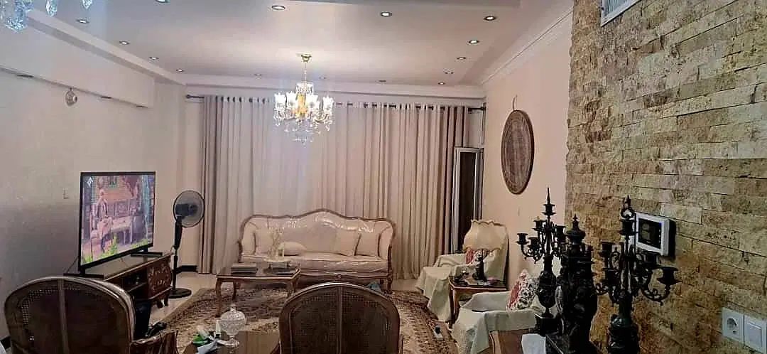 اجاره آپارتمان ۹۵ متر دوخواب تکواحد در لازار|اجارهٔ آپارتمان|تهران, حر|دیوار