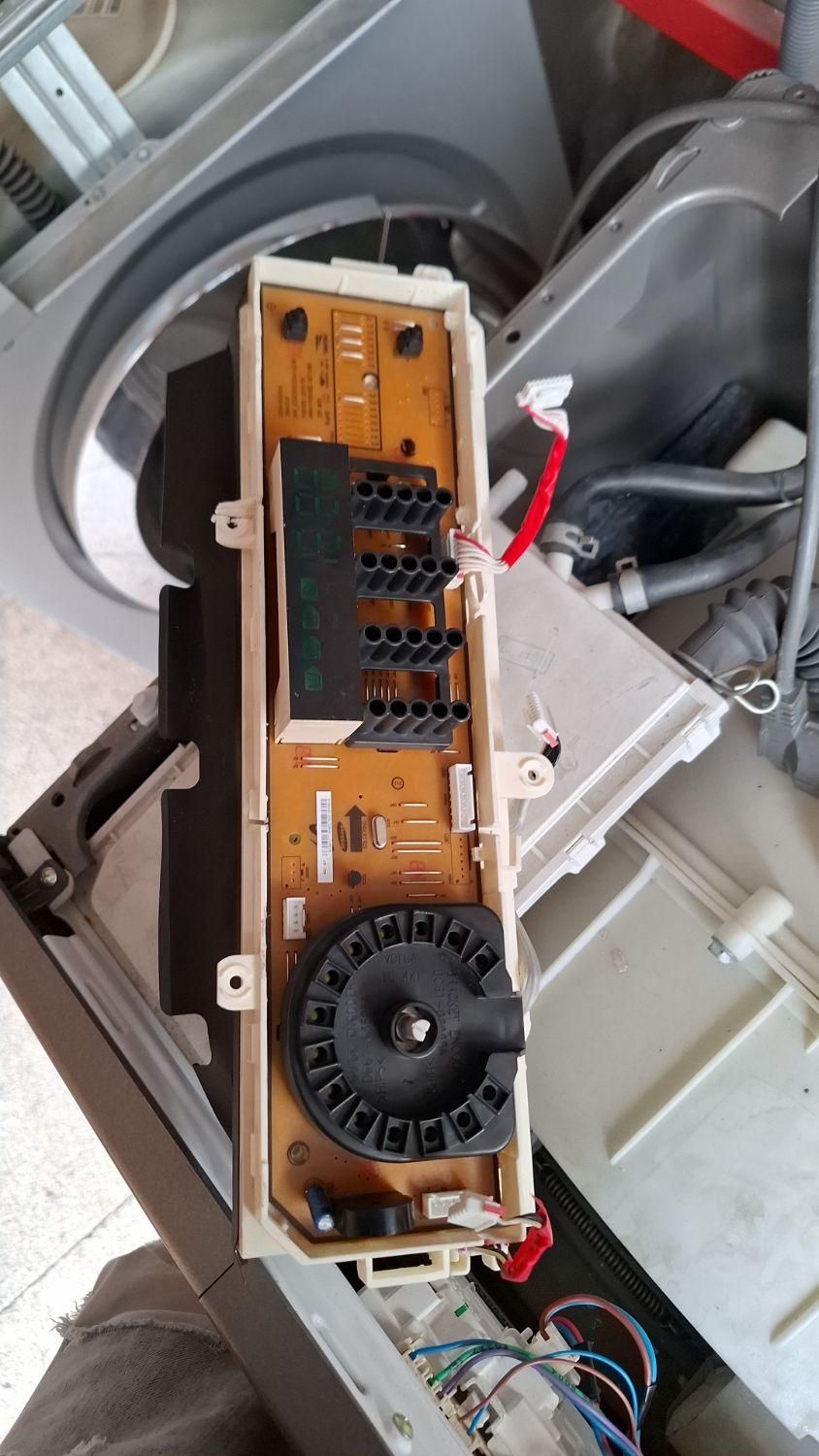 تعمیر تخصصی برد یخچال لباسشویی در محل|خدمات پیشه و مهارت|پرند, فاز ۶|دیوار