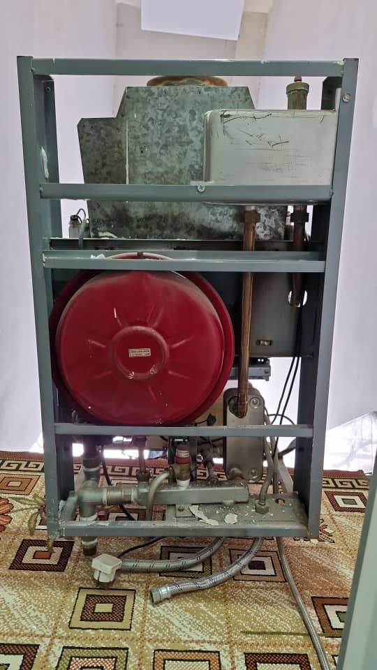 خرید فروش پکیج دیواری زمینی خراب تعمیری خریدار|آبگرمکن، پکیج، شوفاژ|مشهد, وکیل‌آباد|دیوار