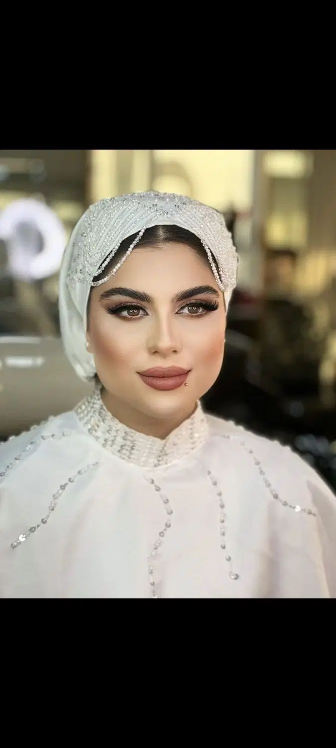 میکاپ و شینیون عروس/آموزش میکاپ/تخفیف تمامی خدمات|خدمات آرایشگری و زیبایی|کرج, شاهین‌ویلا|دیوار