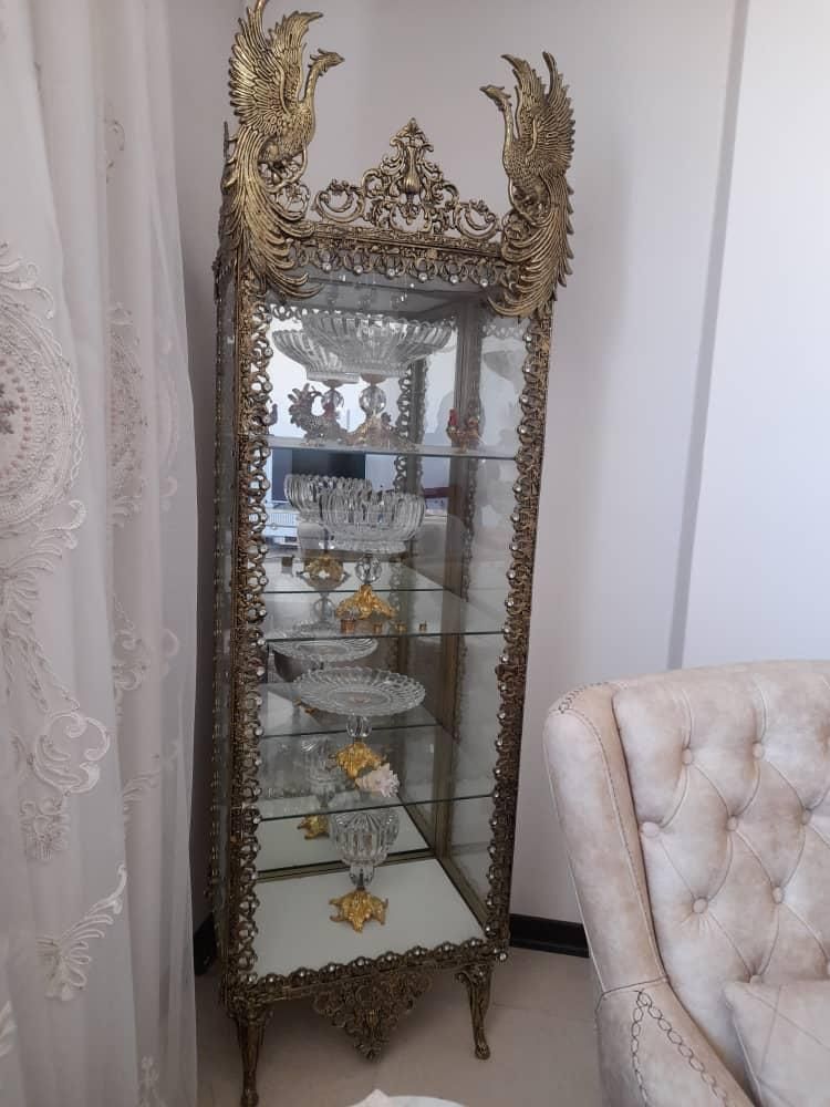 ساعت و بوفه طرح برنج کیفیت عالی کاملا نو طرح سیمرغ|بوفه، ویترین، کنسول|تهران, مخصوص|دیوار