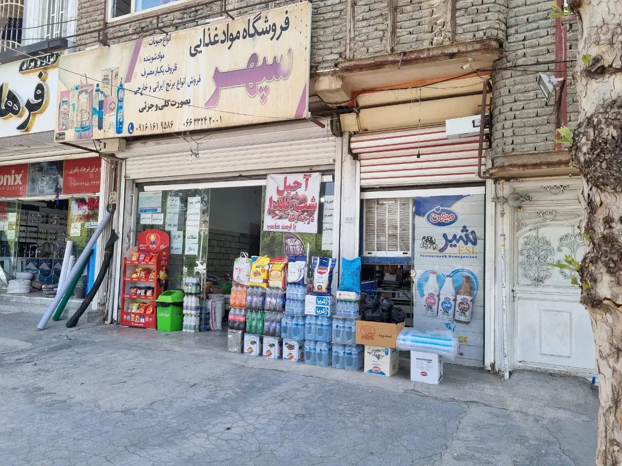 مغازه ۱۱۰ متری  میدان کیو/ بر بلوار ولایت/ گلستان|اجارهٔ مغازه و غرفه|خرم‌آباد, |دیوار