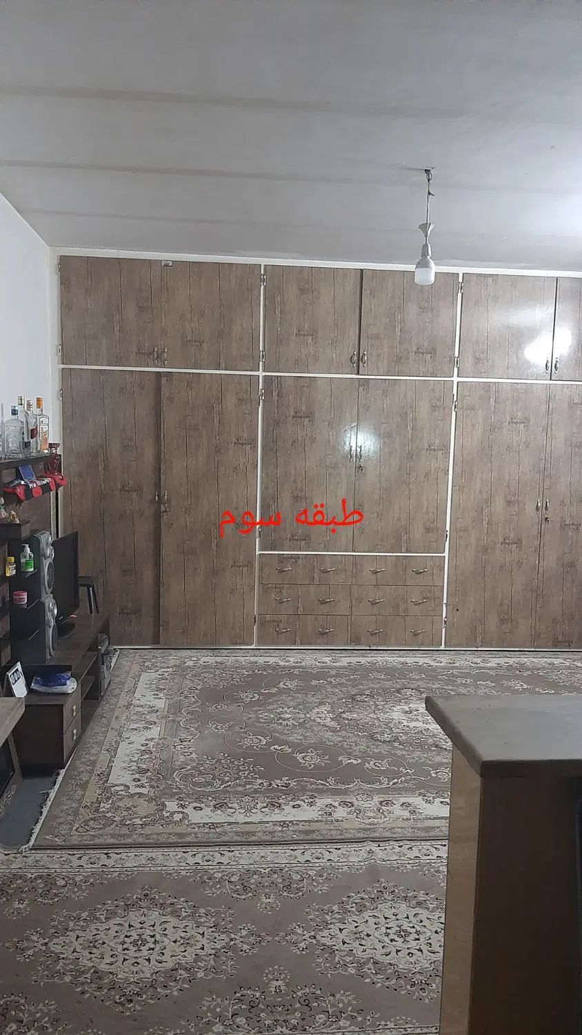 فروش خانه ویلایی۳طبقه ۲۲۰ متری ۱ خوابه در نیروگاه|فروش خانه و ویلا|قم, نیروگاه|دیوار