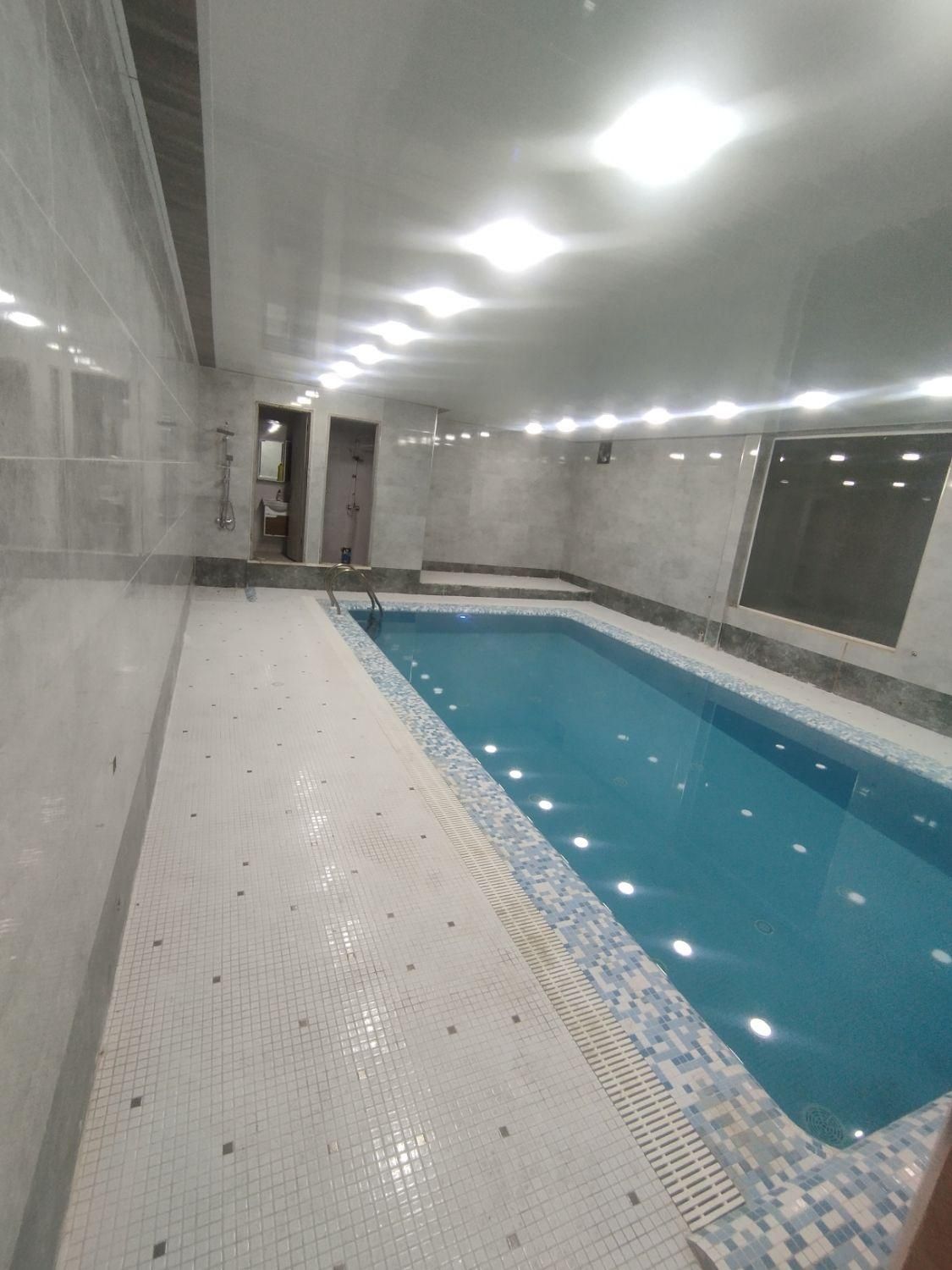 ویلا استخر دار اجاره روزانه عالی عالی|اجارهٔ کوتاه‌مدت ویلا و باغ|قزوین, |دیوار