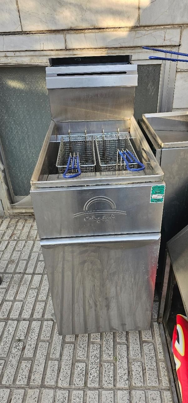 سرخ کن دوسبده|کافی‌شاپ و رستوران|اراک, |دیوار