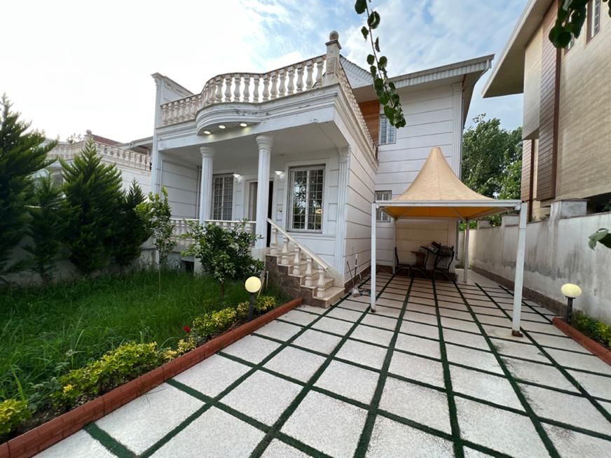 اجاره روزانه ویلای ساحلی چمخاله|اجارهٔ کوتاهمدت ویلا و باغ|چاف و چمخاله, |دیوار