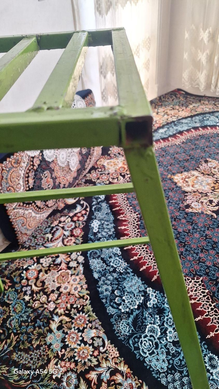 چهار پایه|صندلی و نیمکت|کهریزک, |دیوار