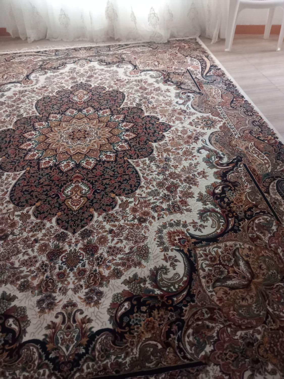 فرش نو متری هزار شانه در نو جنس بسیار عالی|فرش|چابکسر, |دیوار