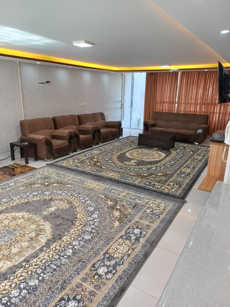 اجاره ویلاسوئیت درباغبهادران باغ‌بهادران باغبادران|اجارهٔ کوتاه‌مدت ویلا و باغ|اصفهان, بوستان آینه خانه|دیوار