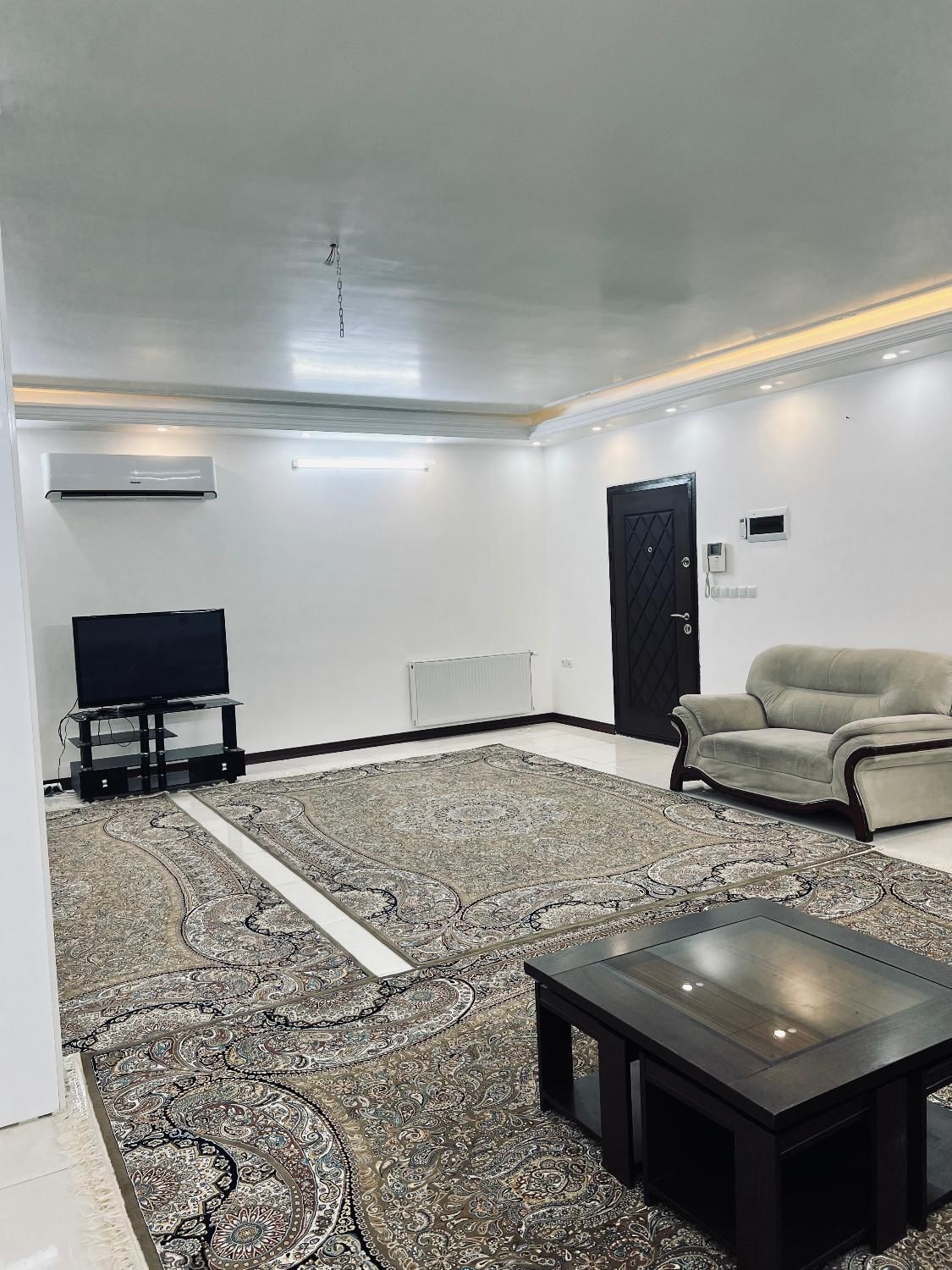 منزل ویلایی مبله دربست شیک|اجارهٔ کوتاه‌مدت آپارتمان و سوئیت|قم, یزدان‌شهر|دیوار