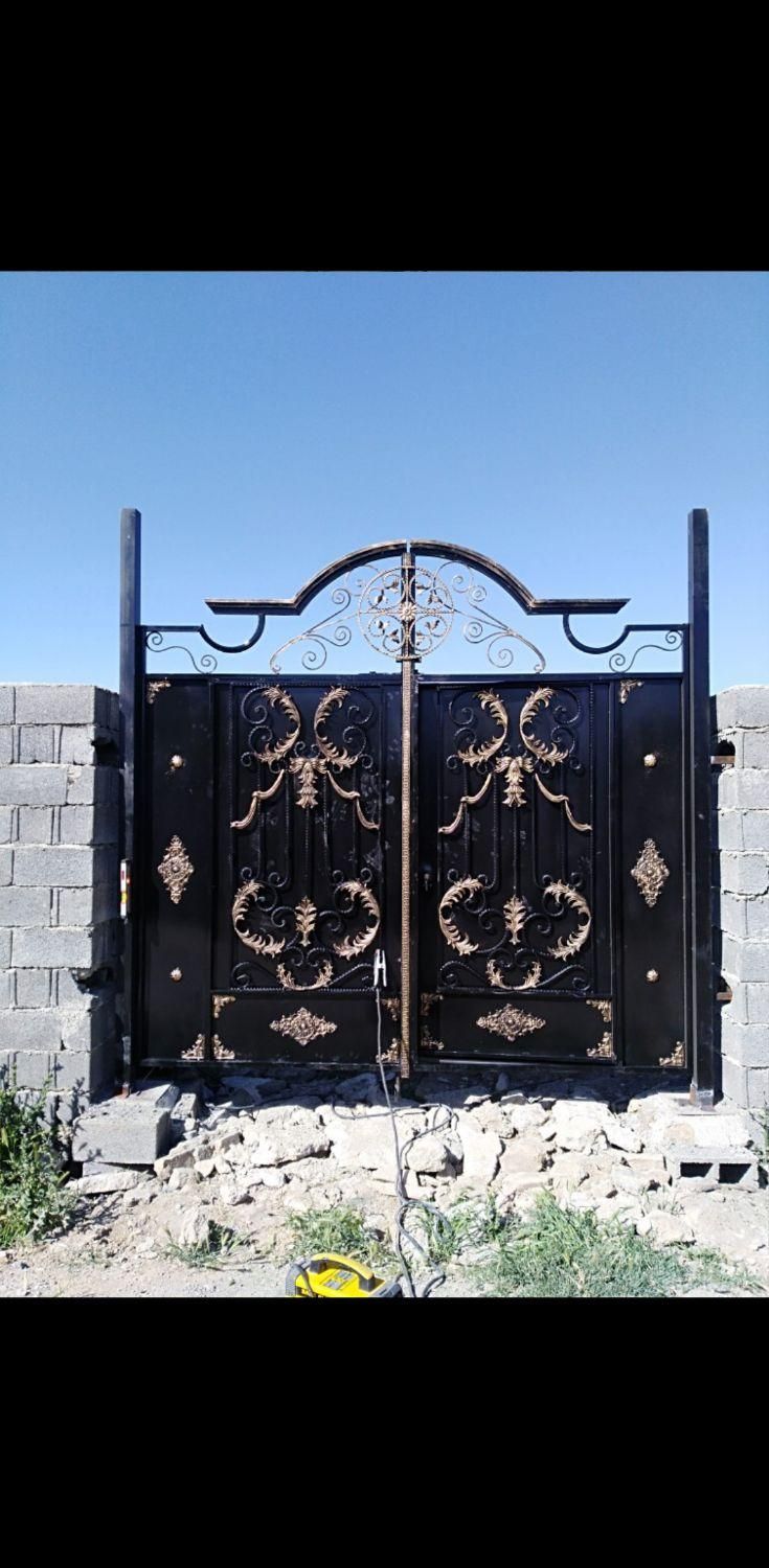 زیر قیمت در پارکینگ درب باغی حیاط باغ حیاطی اهنی|مصالح و تجهیزات ساختمان|تهران, مخصوص|دیوار