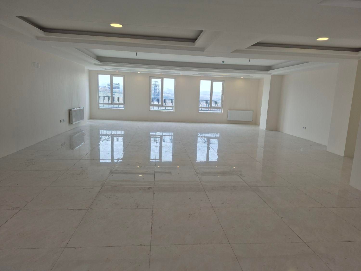 پنت هاوس ۳۰۰ متری ۴ خوابه رشدیه (دو پارکینگ)|فروش آپارتمان|تبریز, |دیوار