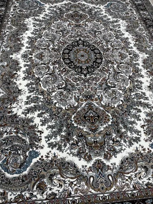 ۲ تخته فرش آکبند ۷۰۰ شانه زیر قیمت همه‌جا|فرش|مشهد, ایثارگران|دیوار
