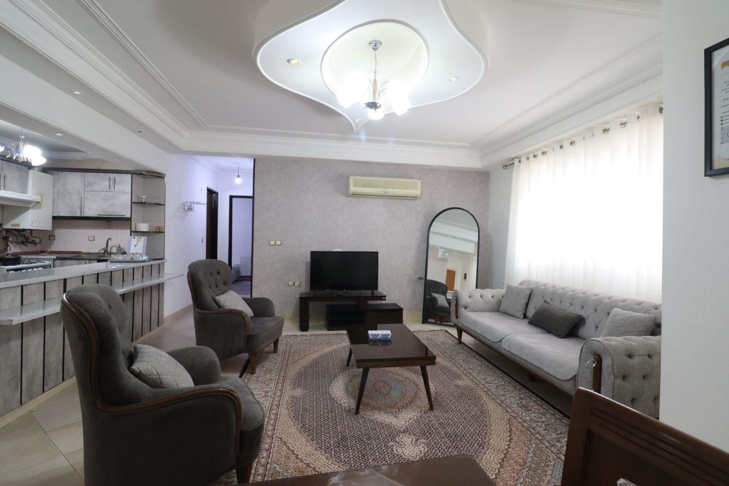 اجاره واحد مبله روزانه هفتگی ماهیانه|اجارهٔ کوتاه‌مدت آپارتمان و سوئیت|شیراز, زرهی|دیوار