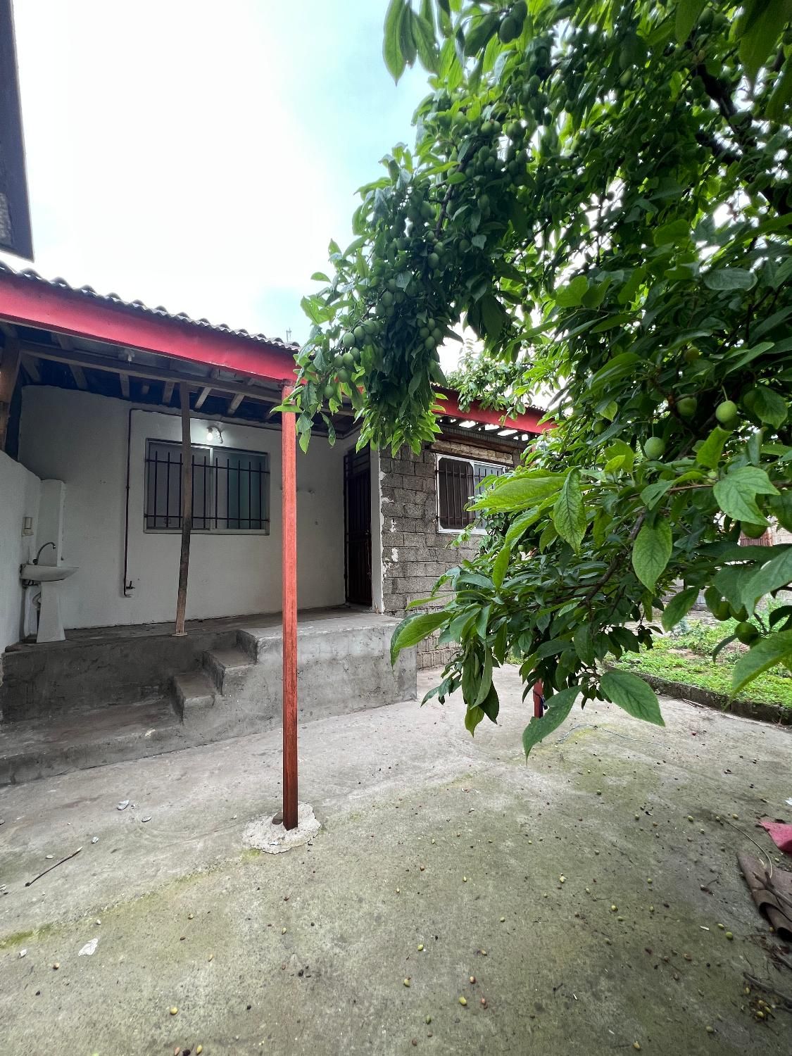 خانه ویلایی/سنددار/دورحرم/مناسب بازسازی|فروش خانه و ویلا|آستانه اشرفیه, |دیوار