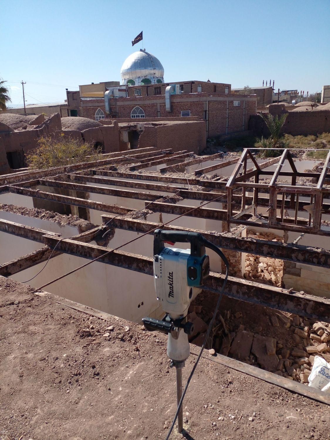 انجام پیکورکاری و تخریب سبک و سنگین|خدمات پیشه و مهارت|رفسنجان, |دیوار