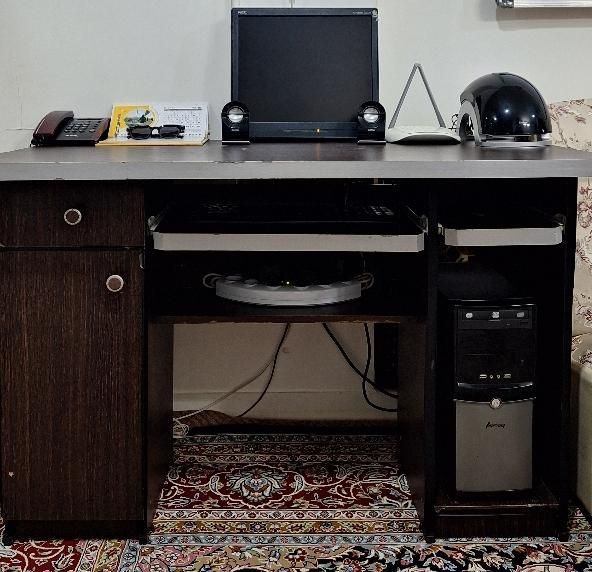 میز کامپیوتر|میز تحریر و کامپیوتر|اصفهان, لاله|دیوار