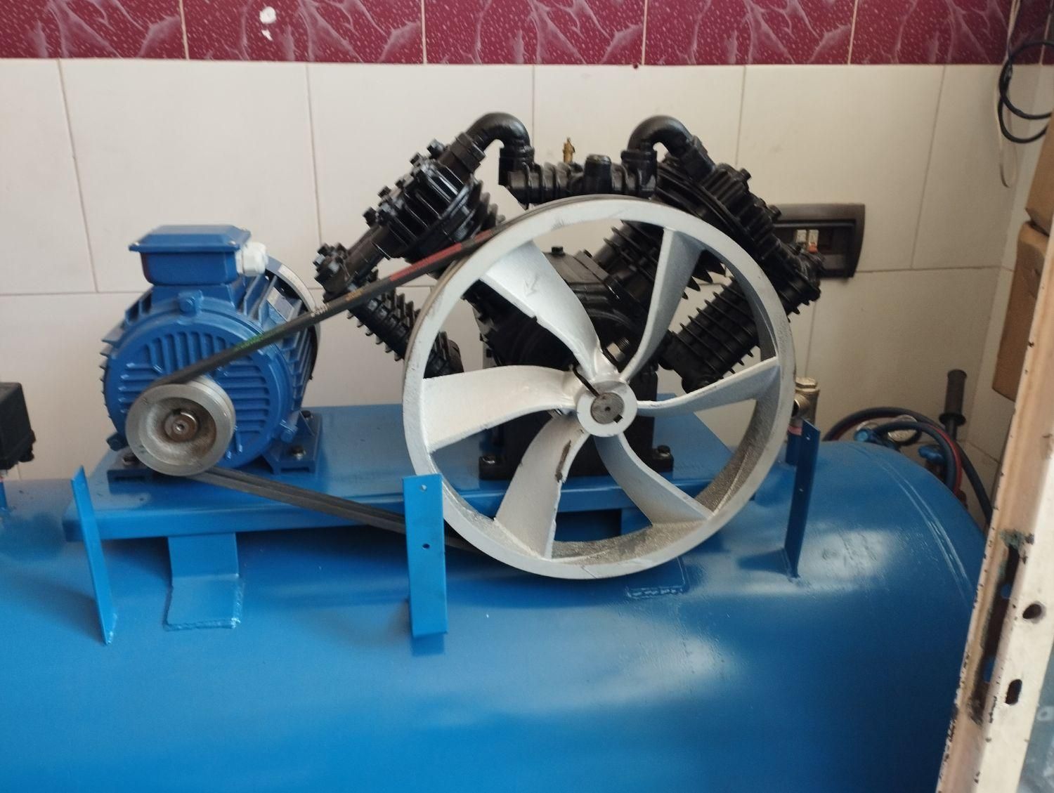 پمپ باد فشار قوی|فروشگاه و مغازه|اصفهان, لاله|دیوار