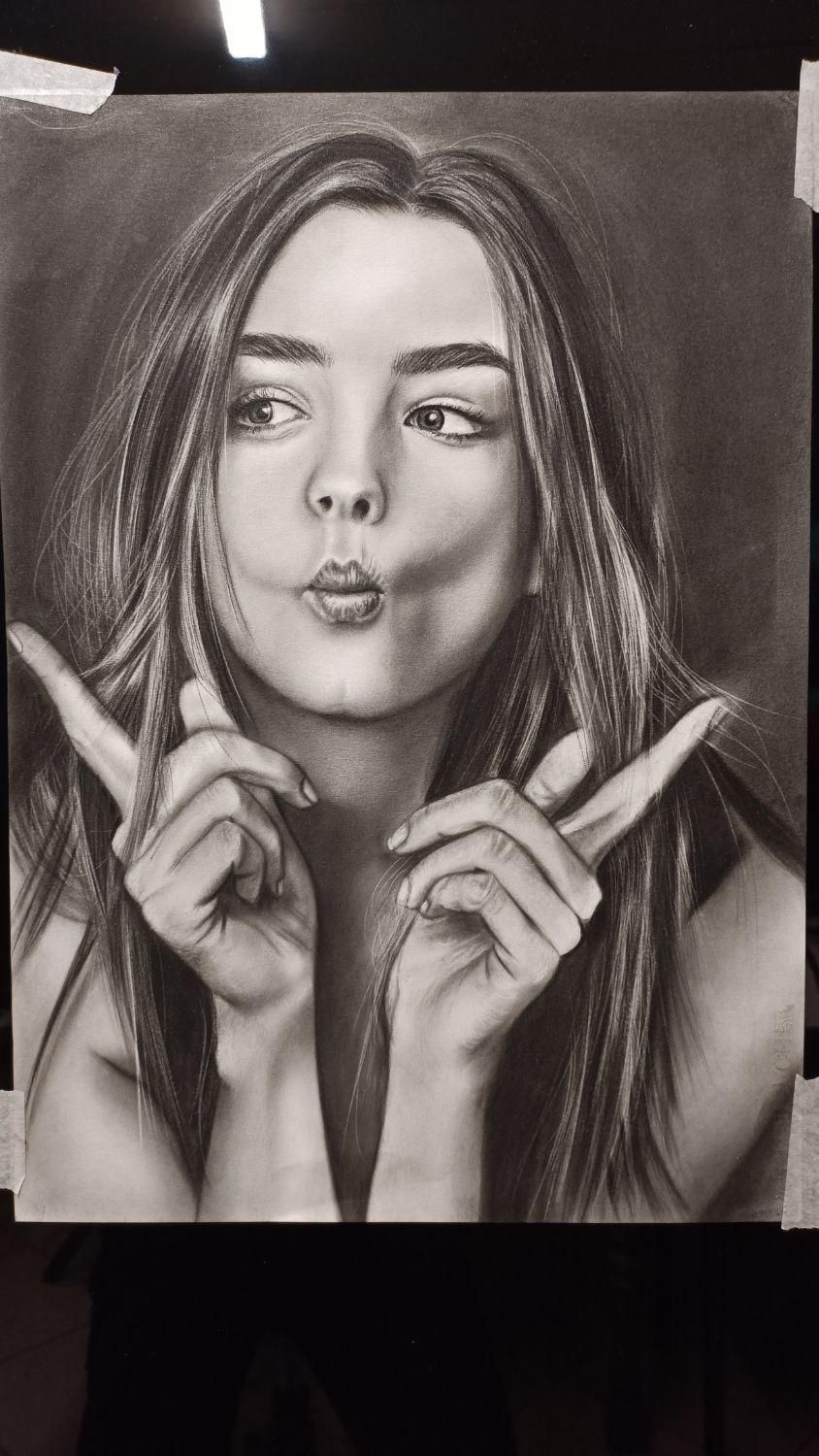 نقاشی چهره سیاه قلم با قیمت مناسب|تابلو، نقاشی، عکس|مشهد, بهارستان|دیوار