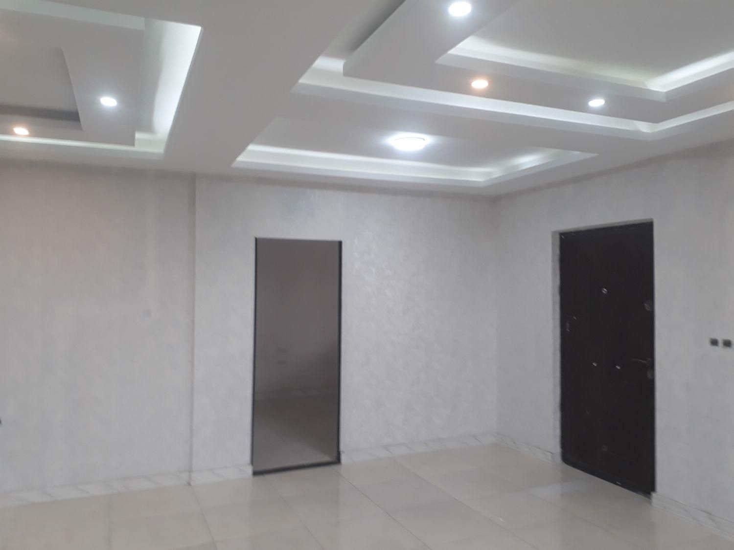 نصب انواع کاغذ دیواری وپوستروفروش کاغذ|خدمات پیشه و مهارت|بندر انزلی, ساحل قو|دیوار