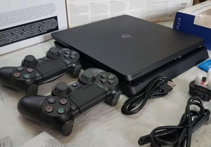 PS4 SLIM HDRدودسته استفاده نکردیم مشابه آکبند نونو|کنسول، بازی ویدئویی و آنلاین|تهران, تهران‌سر|دیوار