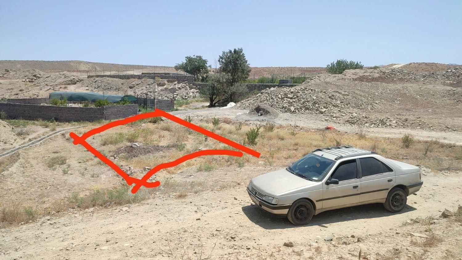 زمین خالی با *آب*|فروش زمین و ملک کلنگی|کهک, |دیوار