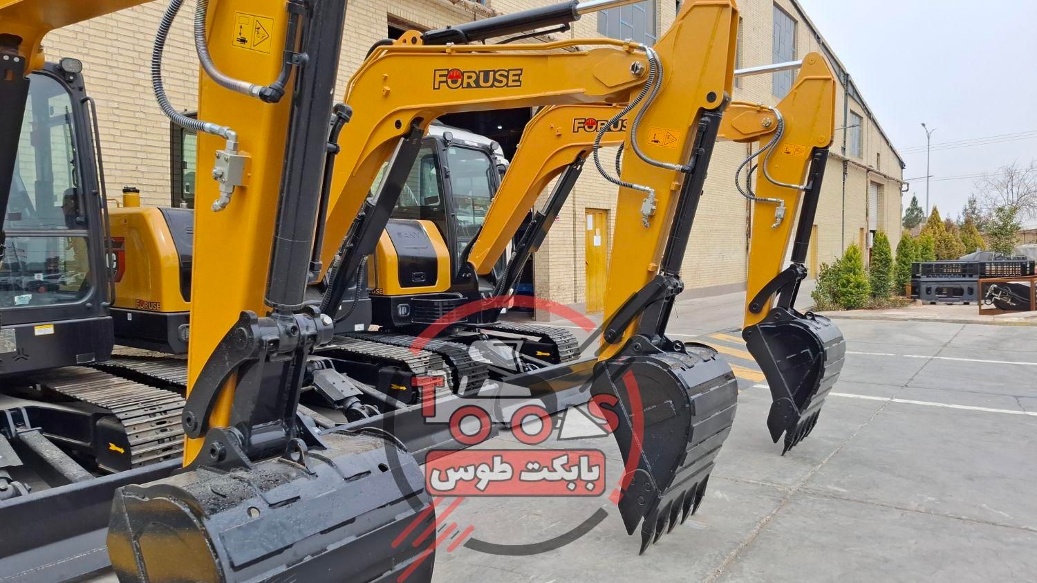 فروش مینی بیل مکانیکی چرخ زنجیری درب کارخانه|خودرو سنگین|تهران, ایران|دیوار