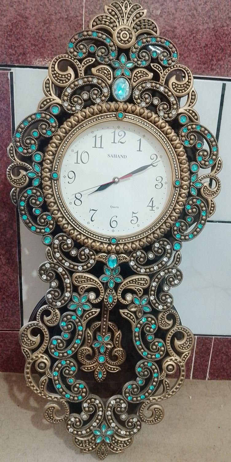 ساعت دیواری سلطنتی نو بسیار زیبا بدون صدا|ساعت دیواری و تزئینی|گرگان, |دیوار