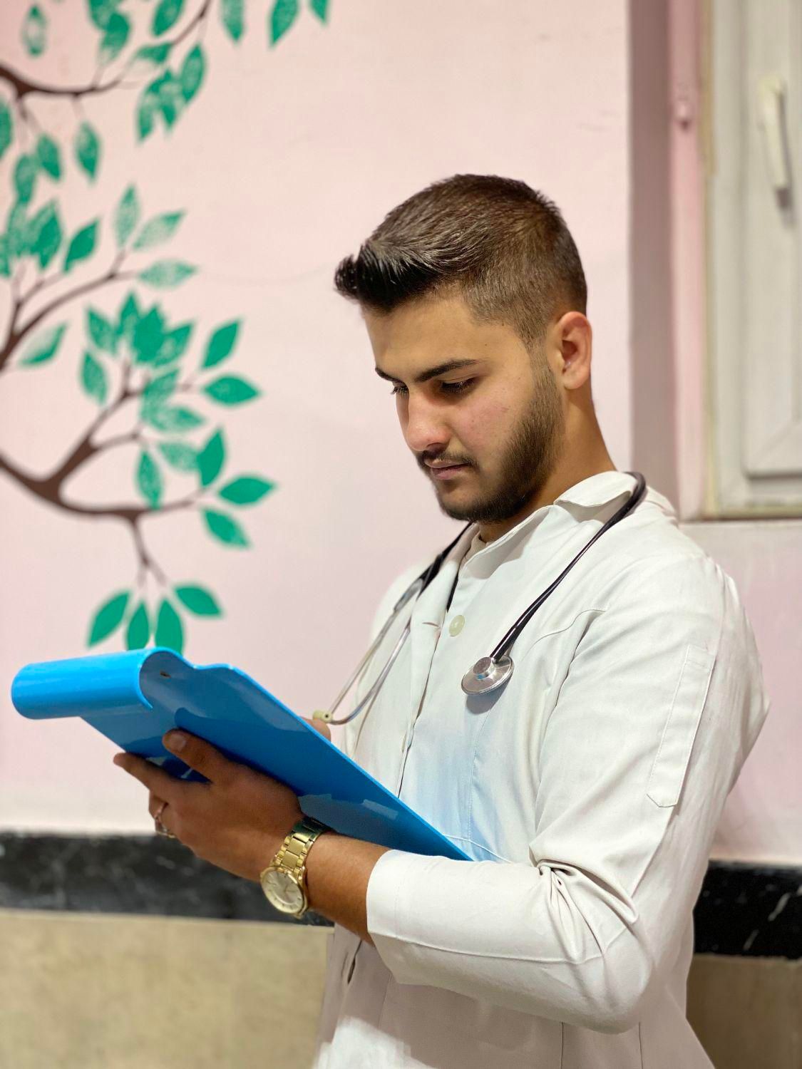 تدریس ومشاوره تحصیلی‌توسط دانشجوی پزشکی|خدمات آموزشی|ارومیه, |دیوار