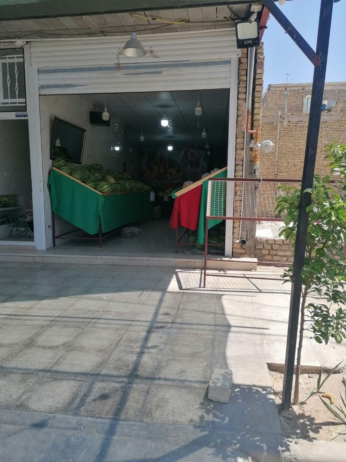 مغازه اجاره ای برای میوه فروشی|اجارهٔ مغازه و غرفه|یزد, |دیوار