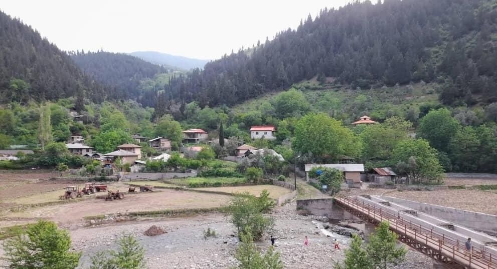 اجاره ویلای شیک و دنج رودخانه توتکابن رودبار|اجارهٔ کوتاهمدت ویلا و باغ|رودبار, |دیوار