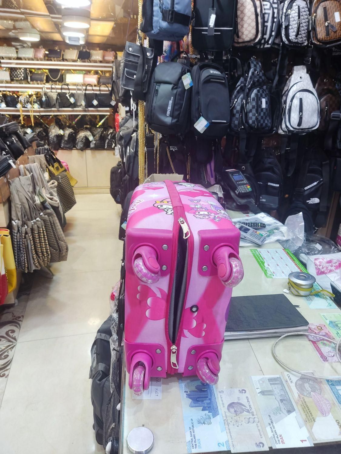 چمدان بچه گانه|کیف، کفش، کمربند|تبریز, |دیوار