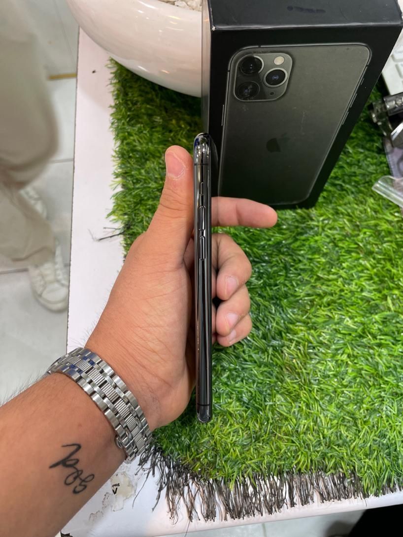 اپل iPhone 11 Pro با حافظهٔ ۲۵۶ گیگابایت|موبایل|کرج, کوی امامیه|دیوار