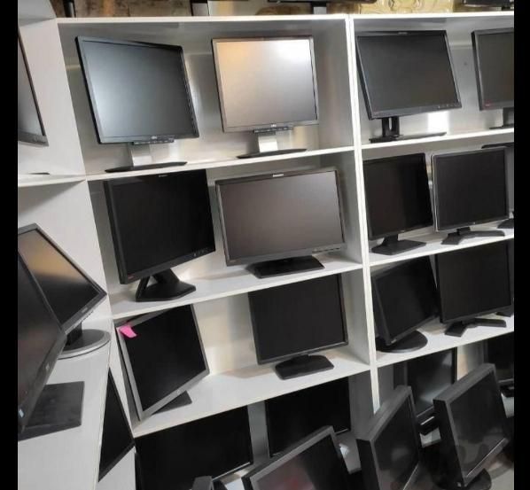 مانیتورهای LCD و LED در سایزهای 15-17-19 و بالاتر|قطعات و لوازم جانبی رایانه|خرم‌آباد, |دیوار