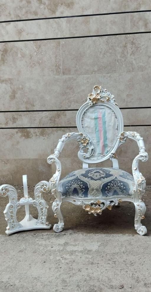 رنگ کاری ورویه کوبی  مبلمان درب تمام مصنوعات چوبی|خدمات پیشه و مهارت|اصفهان, رهنان|دیوار