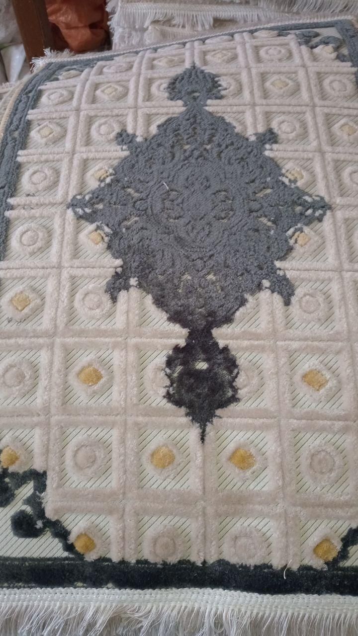 پادری/پادریبرزنتی/پادری۷۰۰شانه|پادری|کاشان, میدان میوه تره بار|دیوار