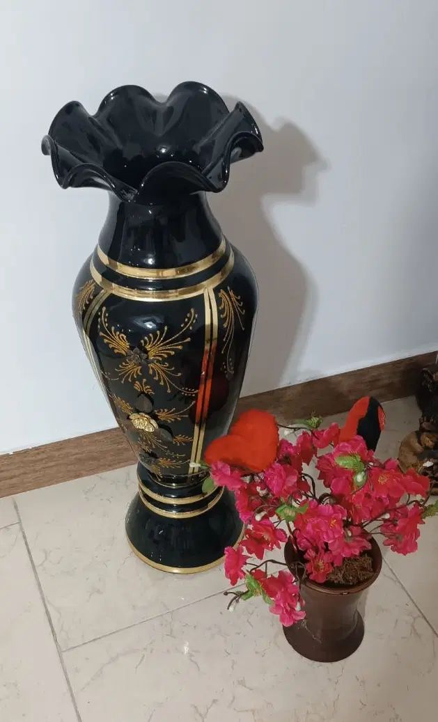 گلدان|گل و گیاه طبیعی|رشت, یخسازی|دیوار