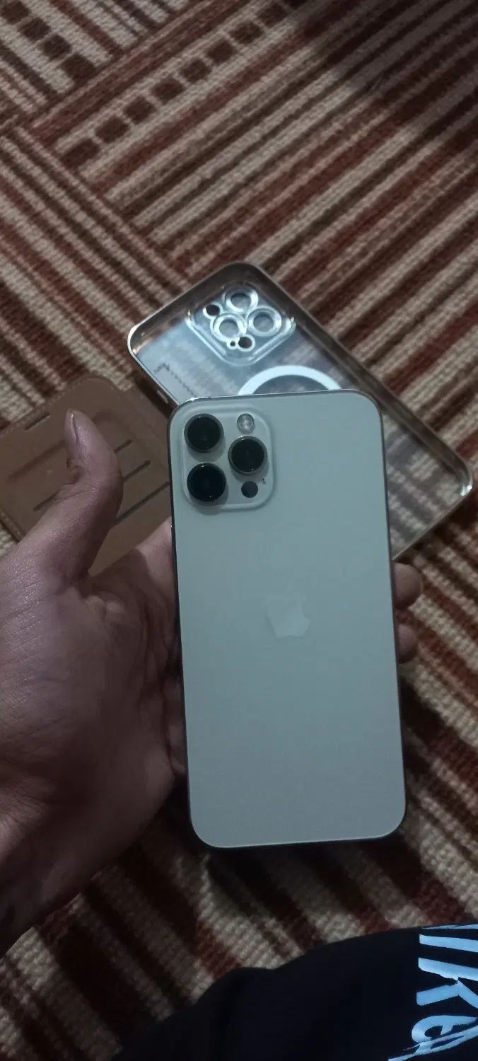 اپل iPhone 12 Pro Max با حافظهٔ ۲۵۶ گیگابایت|موبایل|مشهد, توس (بلوار توس)|دیوار