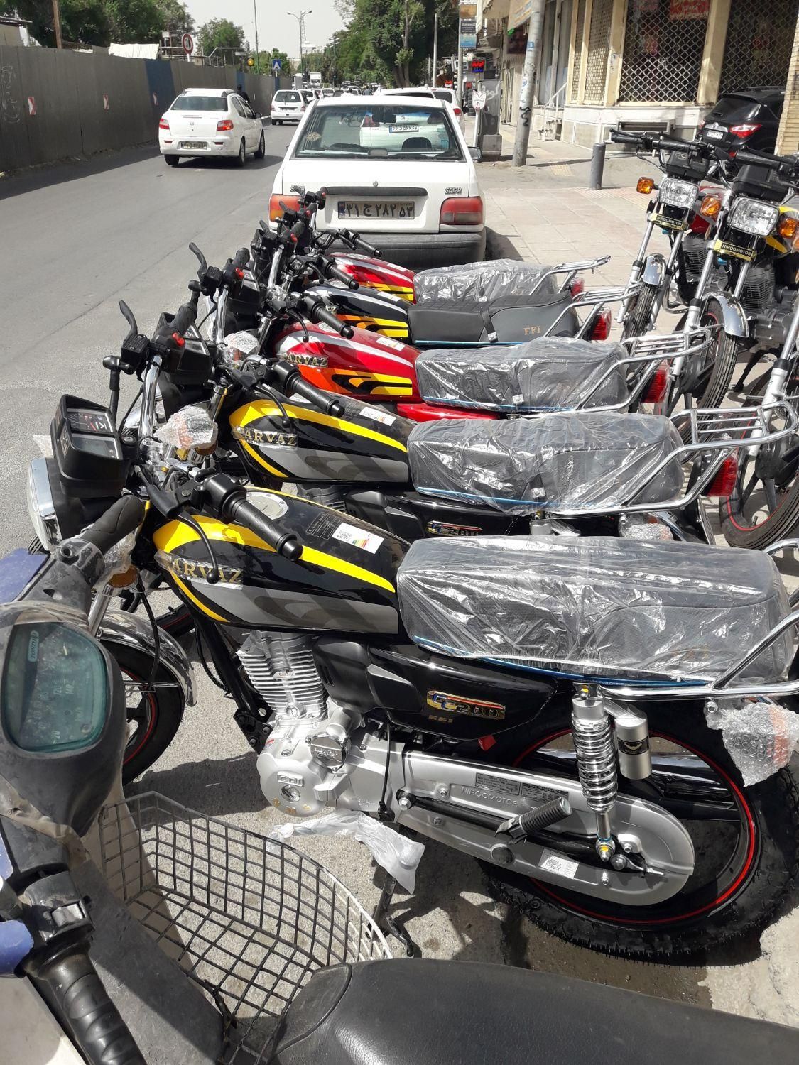 پرواز ۱۲۵ مدل ۱۴۰۴ صفر استارتی|موتورسیکلت|اصفهان, شاهد|دیوار