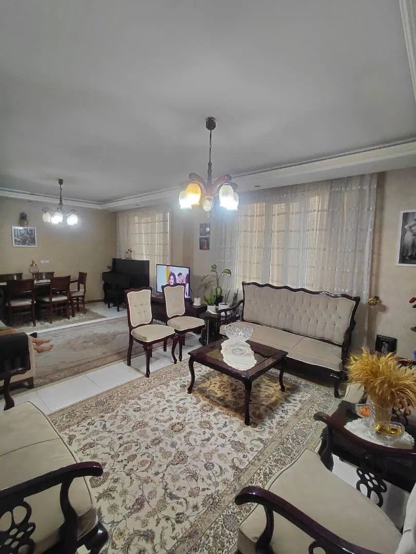 فروش آپارتمان 90 متری خوش ساخت و خوش چیدمان|فروش آپارتمان|کرج, گلشهر|دیوار