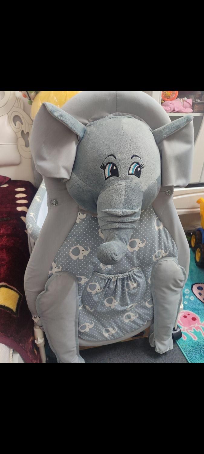 تخت و گهواره|تخت و صندلی بچه|رباط‌کریم, شترخوار|دیوار