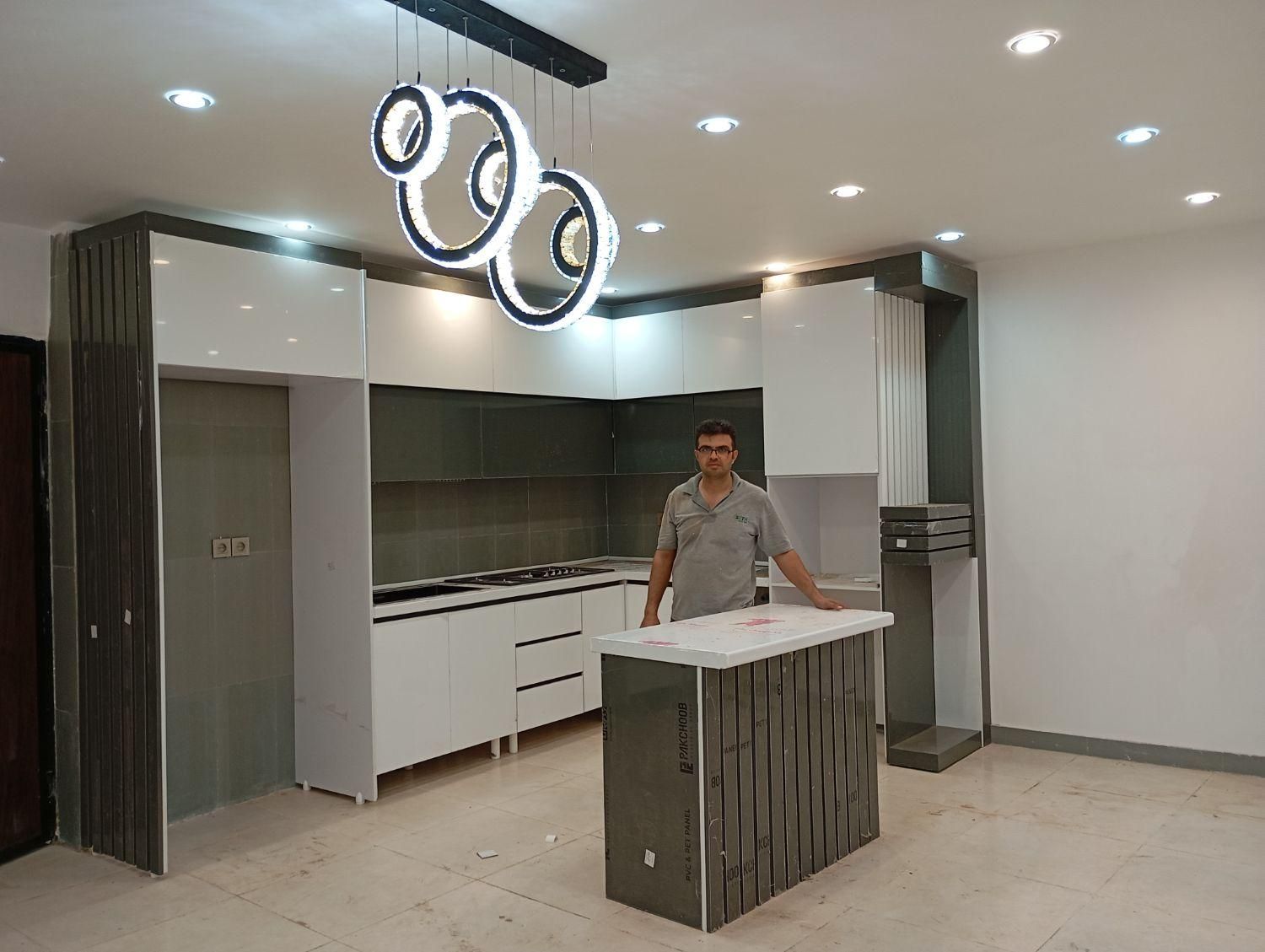 دکوراسیون کاخ نوری|مصالح و تجهیزات ساختمان|بندرعباس, |دیوار