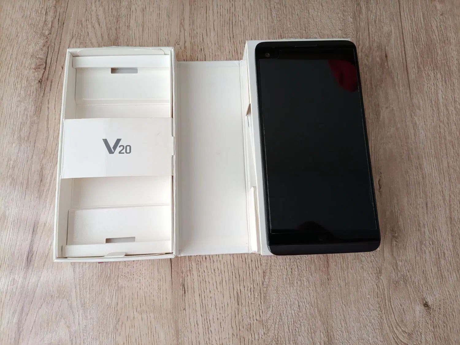 گوشی موبایل LG V20|موبایل|مشهد, شهرک لشکر (شهرک غرب)|دیوار