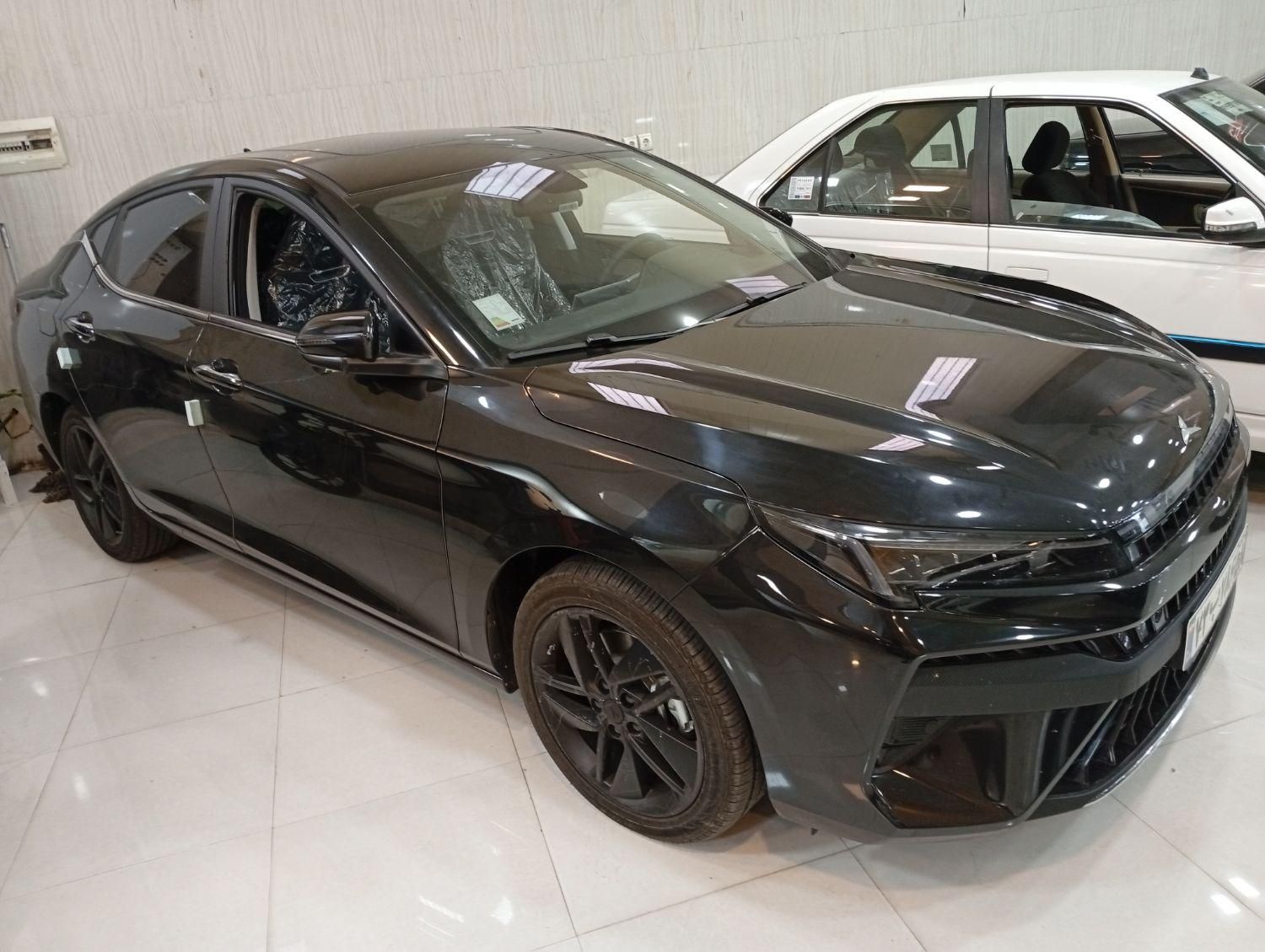 کی ام سی J7(نقد اقساط)|خودرو سواری و وانت|بندرعباس, |دیوار