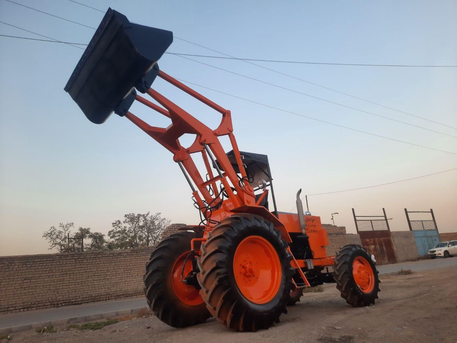 فروش تراکتور رومانی بیل عقب لودری جفت دیفرانسیل|خودرو سنگین|مشهد, رباط طرق|دیوار