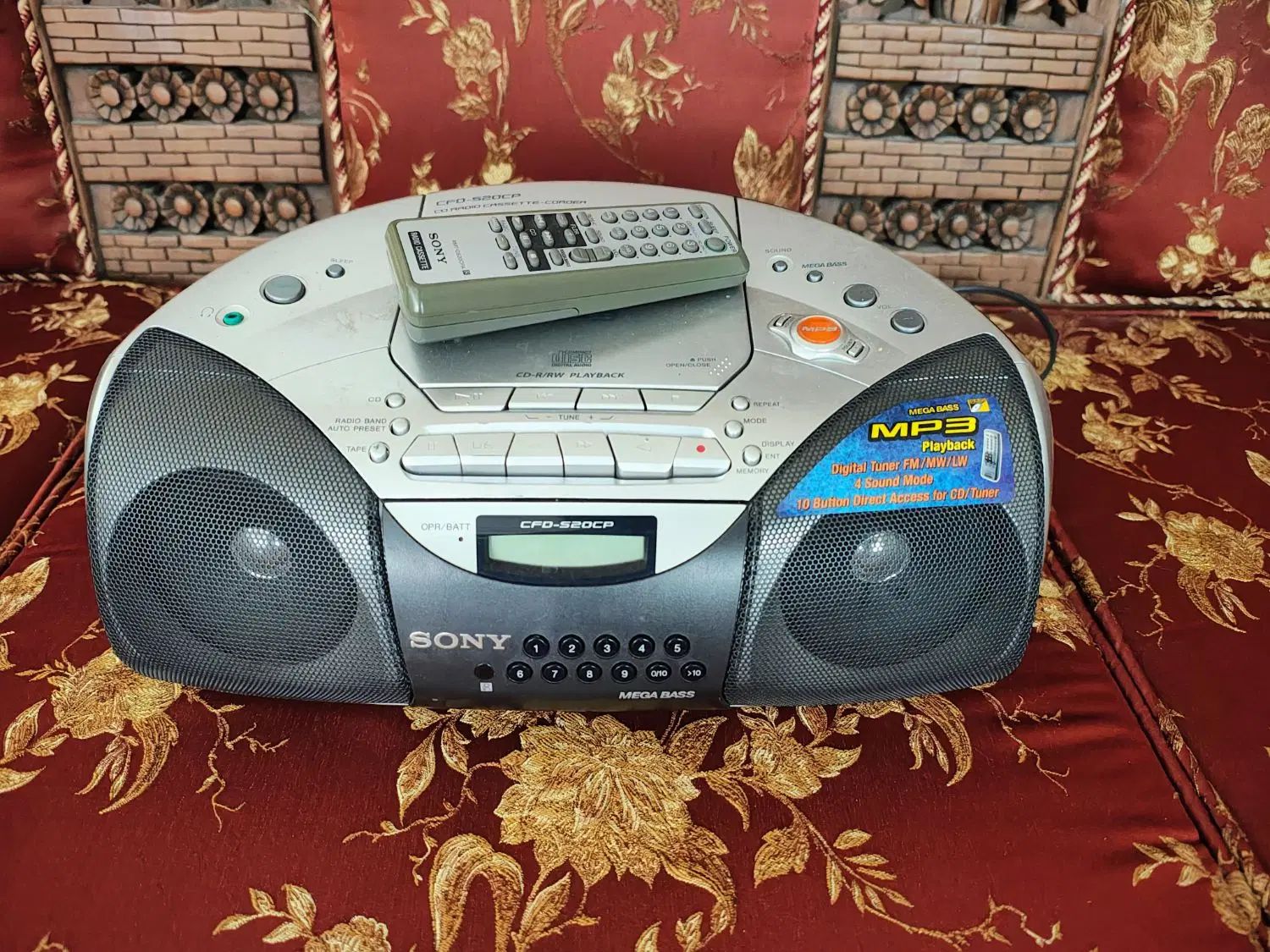 ضبط صوت سونی قابل حمل  CD، کاست، رادیو، کنترل‌دار|سیستم صوتی خانگی|اصفهان, مرداویج|دیوار