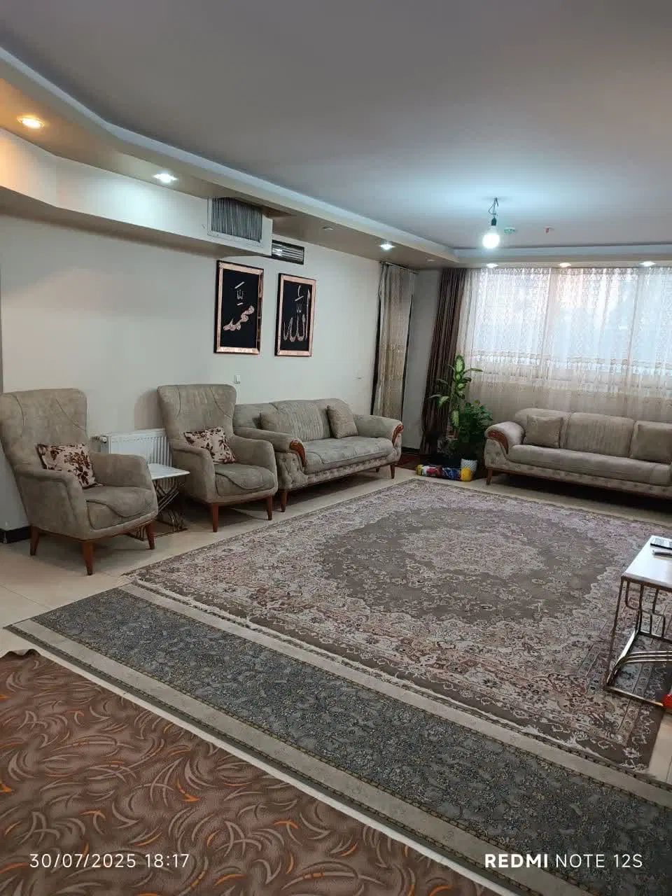 آپارتمان 130 متر/ سه خواب / اشراق / کوچه شهر آرا|اجارهٔ آپارتمان|اصفهان, شیخ اشراق|دیوار